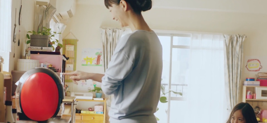 画像 家庭でコーヒーを淹れている